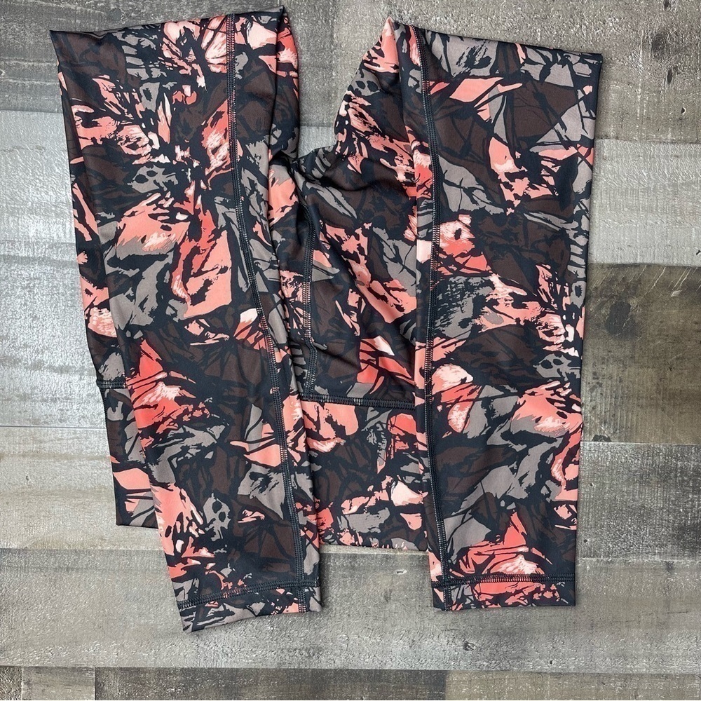 Lululemon High Rise Wonder Under Leggings size 4 - Picture 4 of 12